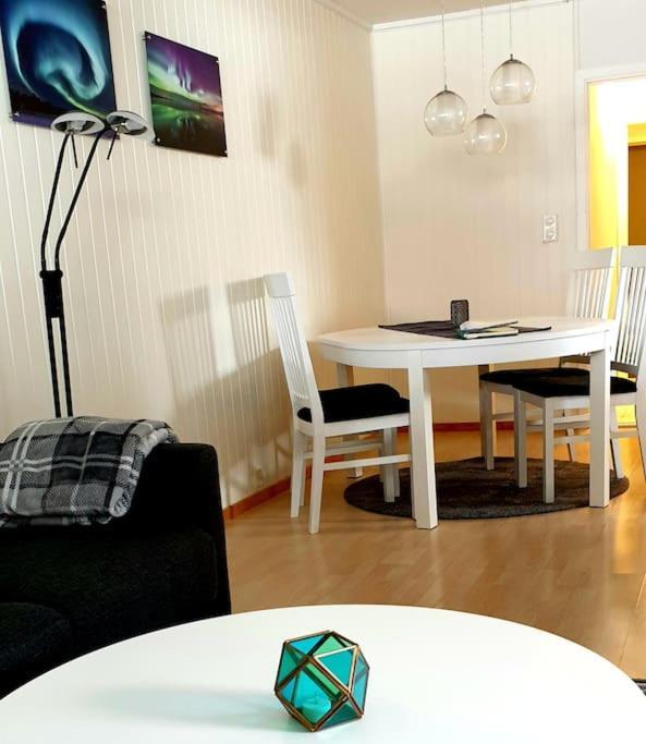 Spacious Apartment On Kvaloya Kvaloysletta Esterno foto